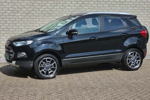 Ford EcoSport (2015) thumbnail 2