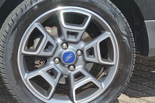 Ford EcoSport (2015) thumbnail 5