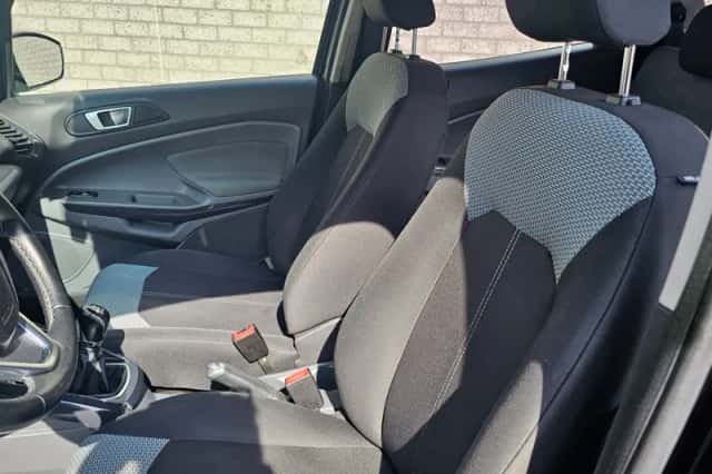 Ford EcoSport (2015) thumbnail 6