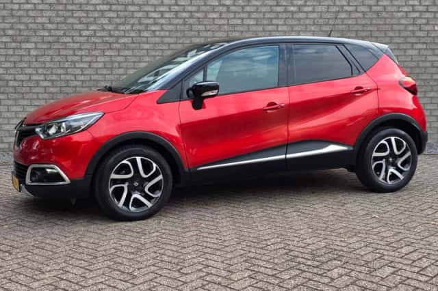 Renault Captur (2015) thumbnail 2