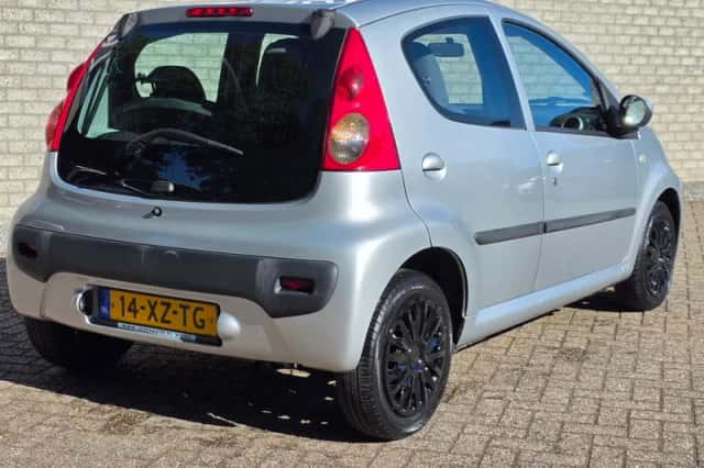 Peugeot 107 (2007) thumbnail 6