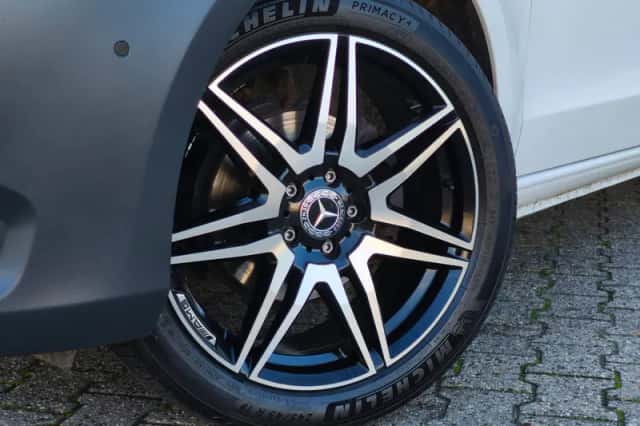 Mercedes-Benz Vito (2022) thumbnail 4