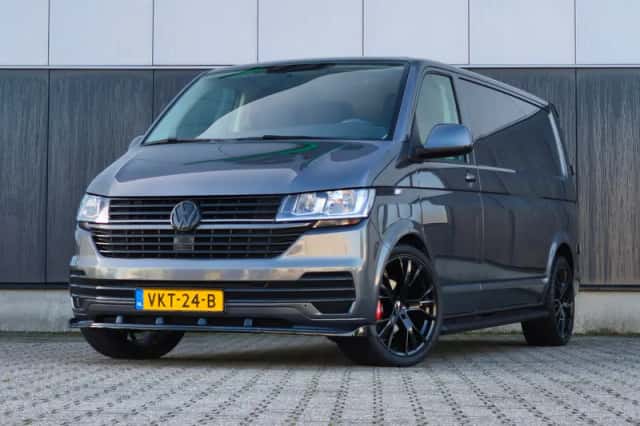 Volkswagen Transporter (2019) thumbnail 1