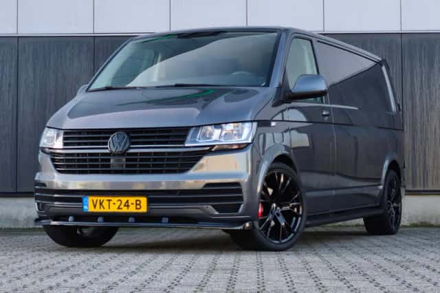 Volkswagen Transporter (2019) thumbnail 3