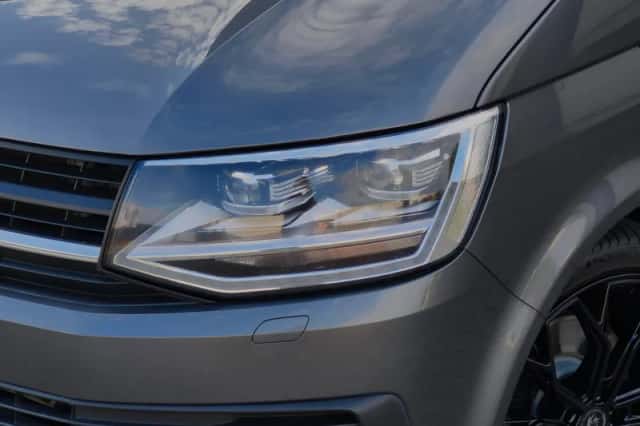 Volkswagen Transporter (2017) thumbnail 4