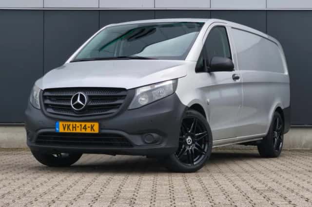 Mercedes-Benz Vito (2021) thumbnail 3