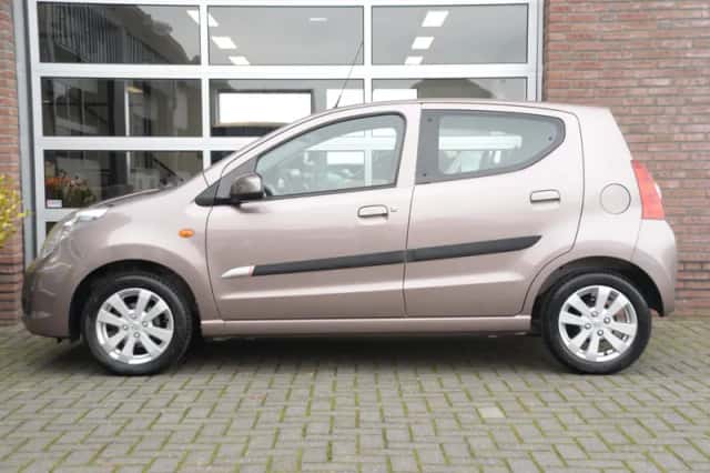 Suzuki Alto (2009) thumbnail 4
