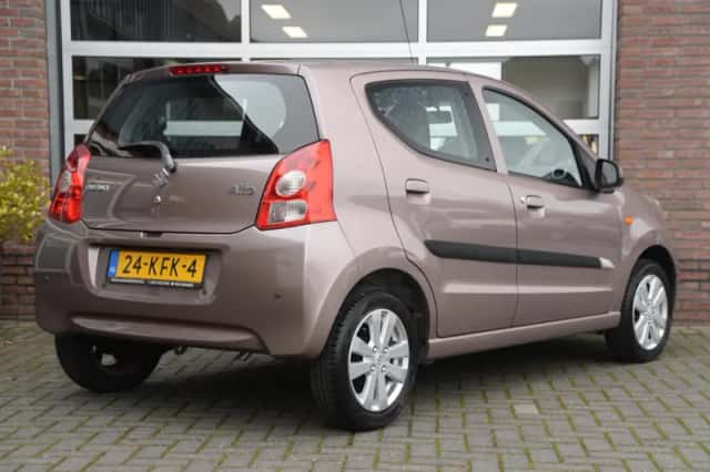Suzuki Alto (2009) thumbnail 6