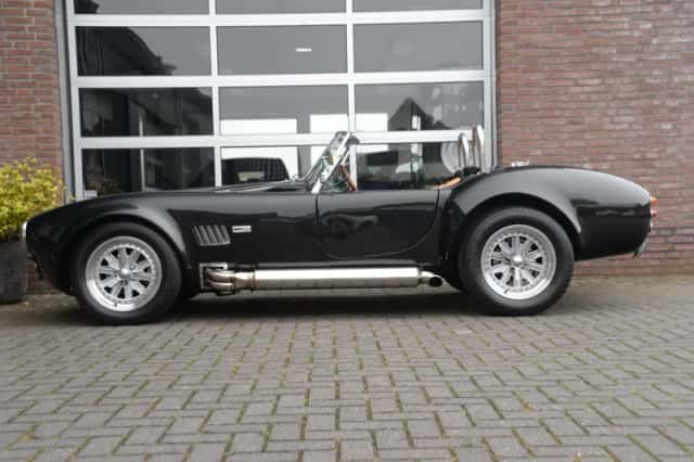 AC Cobra (1993) thumbnail 3