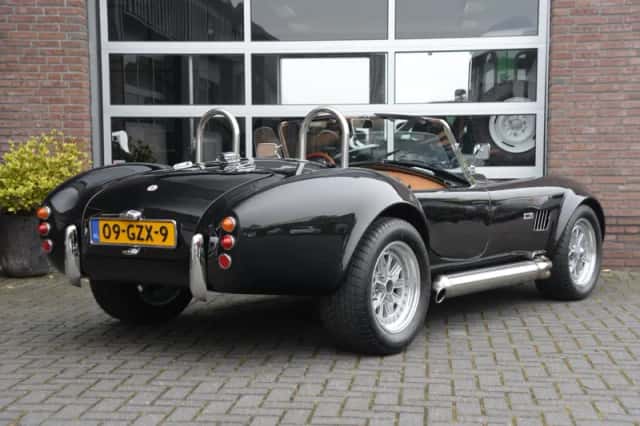 AC Cobra (1993) thumbnail 5