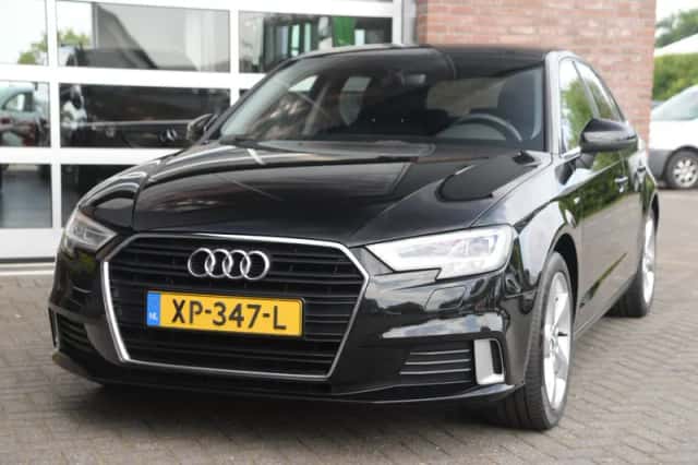 Audi A3 (2019) thumbnail 2