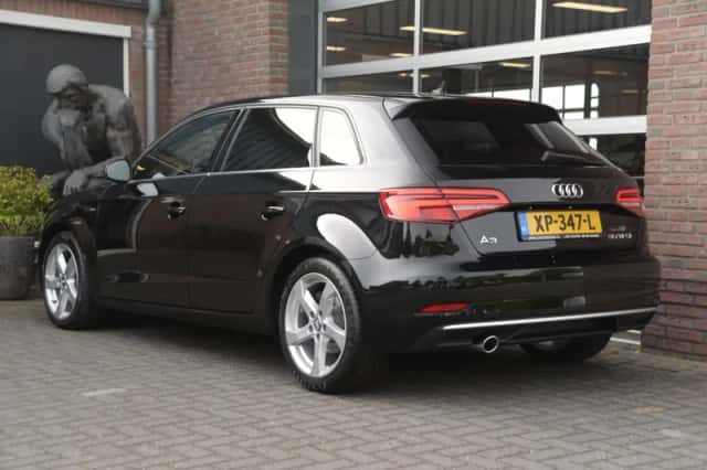 Audi A3 (2019) thumbnail 4