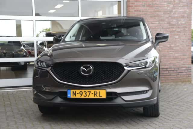 Mazda CX-5 (2021) thumbnail 2