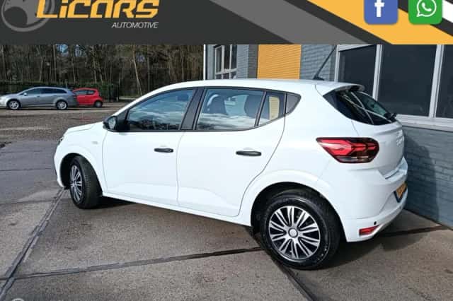 Dacia Sandero (2023) thumbnail 3