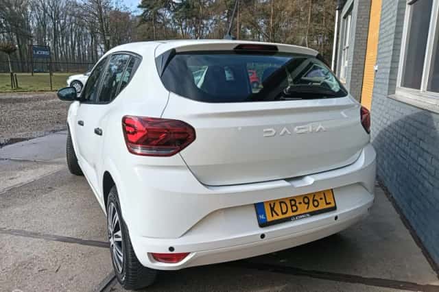 Dacia Sandero (2023) thumbnail 4