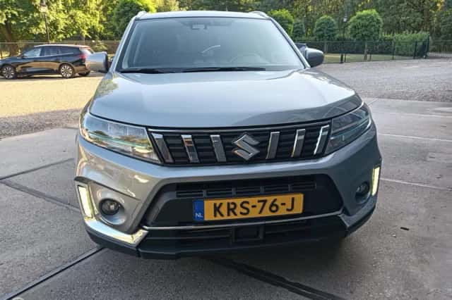 Suzuki Vitara (2021) thumbnail 6