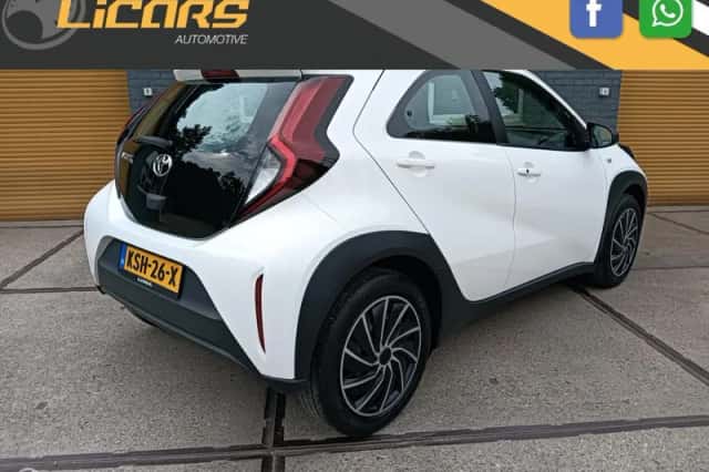 Toyota Aygo X (2023) thumbnail 3