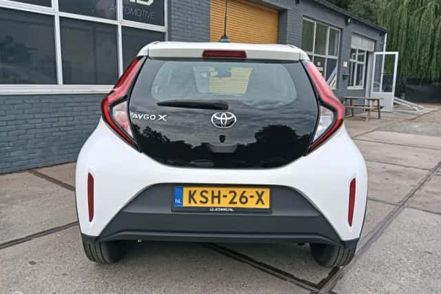 Toyota Aygo X (2023) thumbnail 4