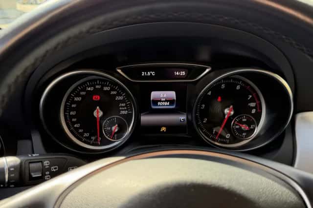 Mercedes-Benz GLA-Klasse (2019) thumbnail 3