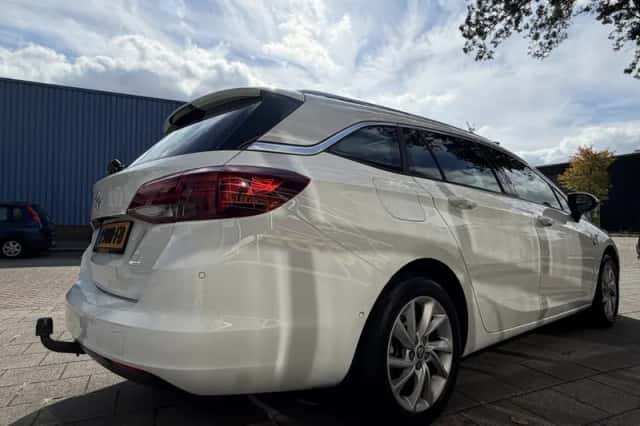 Opel Astra (2020) thumbnail 3