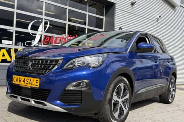 Peugeot 3008 (2018) thumbnail 1