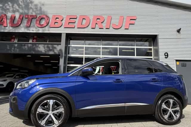 Peugeot 3008 (2018) thumbnail 6
