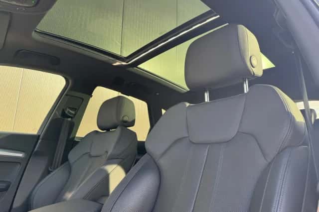 Audi Q5 (2021) thumbnail 4