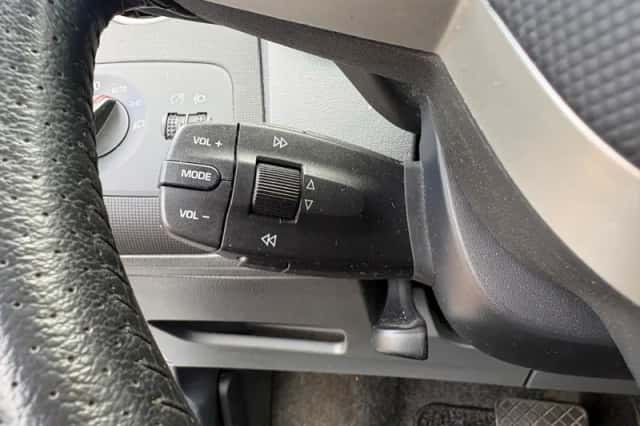 SEAT Ibiza (2011) thumbnail 4