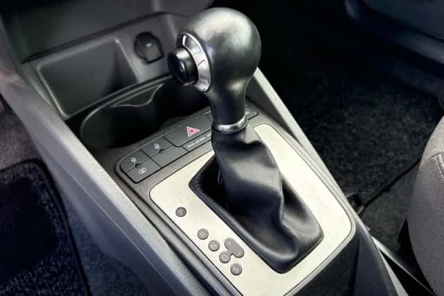 SEAT Ibiza (2011) thumbnail 5