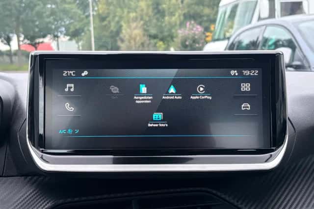 Peugeot 208 (2025) thumbnail 4