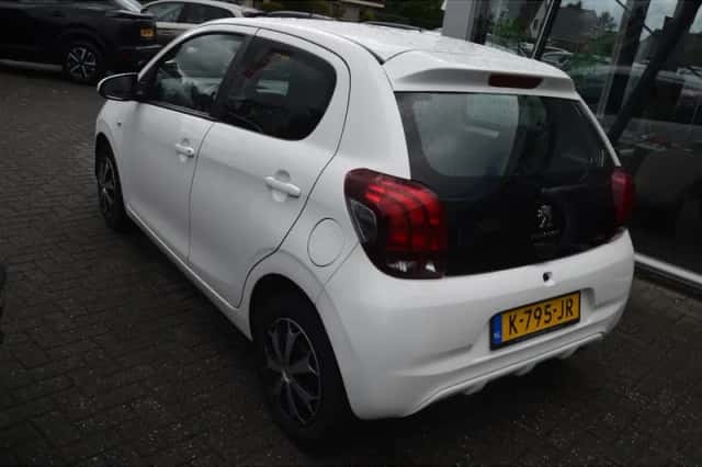 Peugeot 108 (2021) thumbnail 5