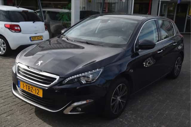 Peugeot 308 (2014) thumbnail 2