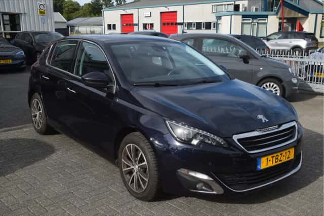 Peugeot 308 (2014) thumbnail 3