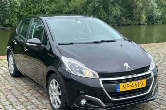 Peugeot 208 (2017) thumbnail 1