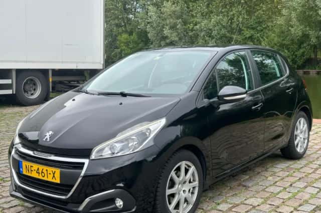 Peugeot 208 (2017) thumbnail 2