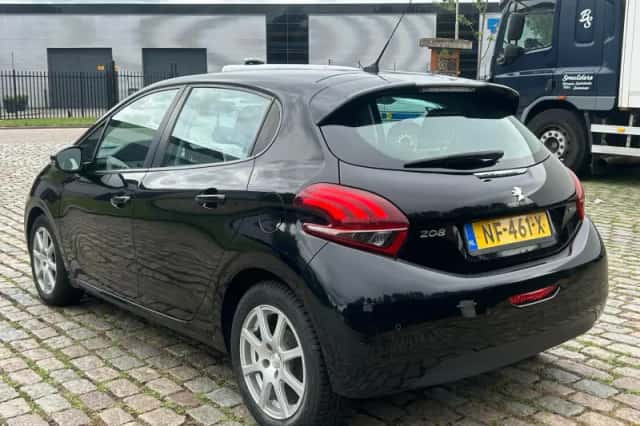 Peugeot 208 (2017) thumbnail 4