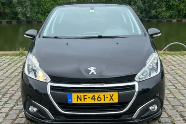 Peugeot 208 (2017) thumbnail 6
