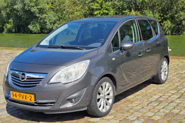 Opel Meriva (2011) thumbnail 2