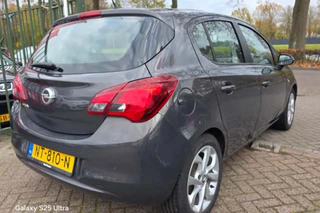 Opel Corsa (2015) thumbnail 3