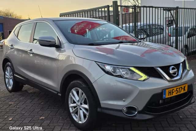 Nissan Qashqai (2015) thumbnail 1