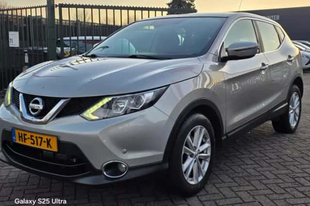 Nissan Qashqai (2015) thumbnail 2