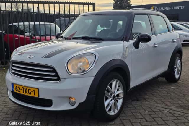 MINI Countryman (2012) thumbnail 2