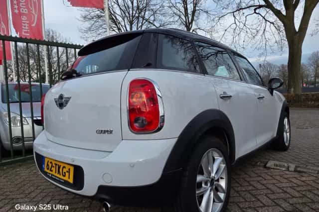 MINI Countryman (2012) thumbnail 4