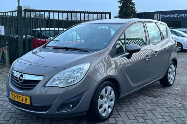 Opel Meriva (2012) thumbnail 2