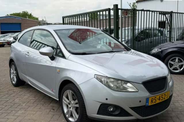 SEAT Ibiza (2012) thumbnail 1