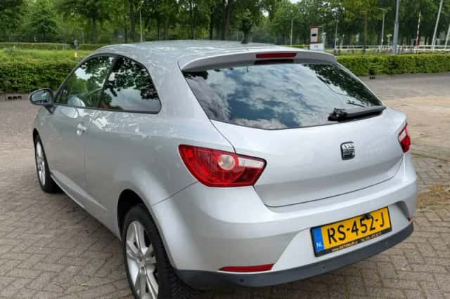 SEAT Ibiza (2012) thumbnail 4