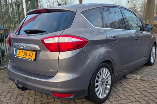 Ford C-Max (2013) thumbnail 3