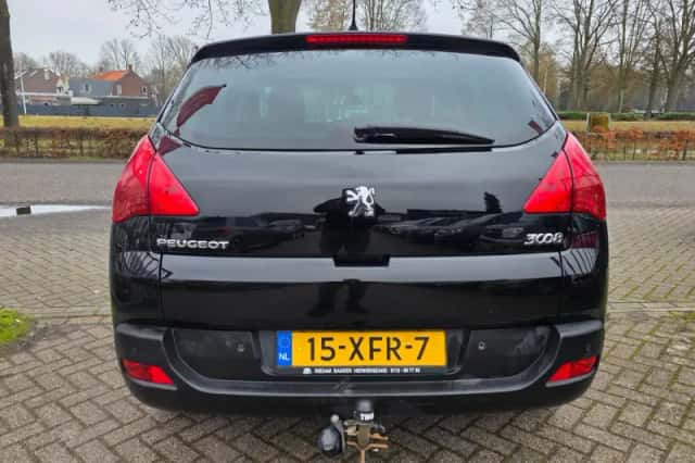 Peugeot 3008 (2012) thumbnail 6