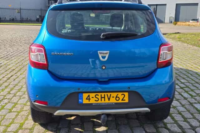 Dacia Sandero (2013) thumbnail 5