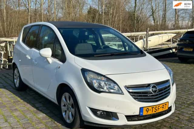 Opel Meriva (2014) thumbnail 1